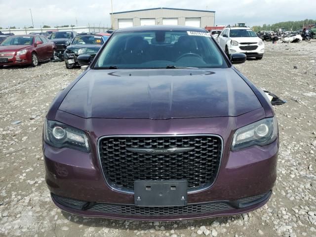 2020 Chrysler 300 Touring