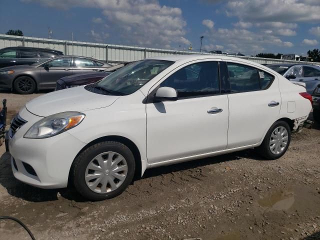 2014 Nissan Versa S