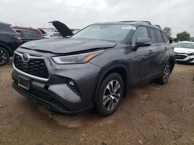 2023 Toyota Highlander Hybrid XLE