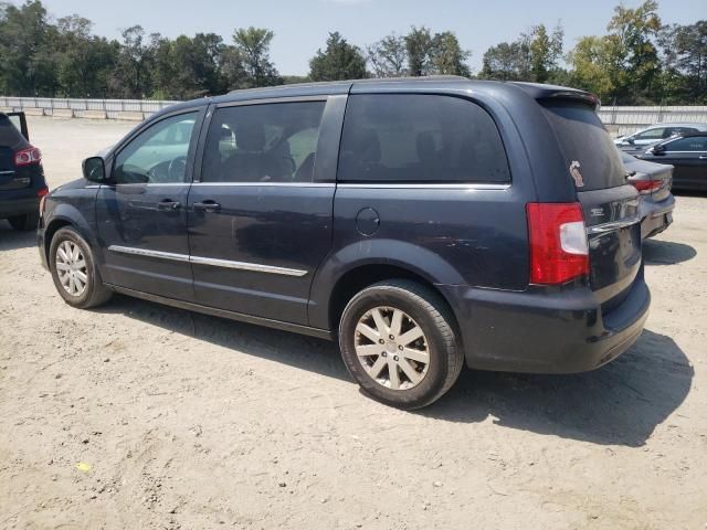 2013 Chrysler Town & Country Touring