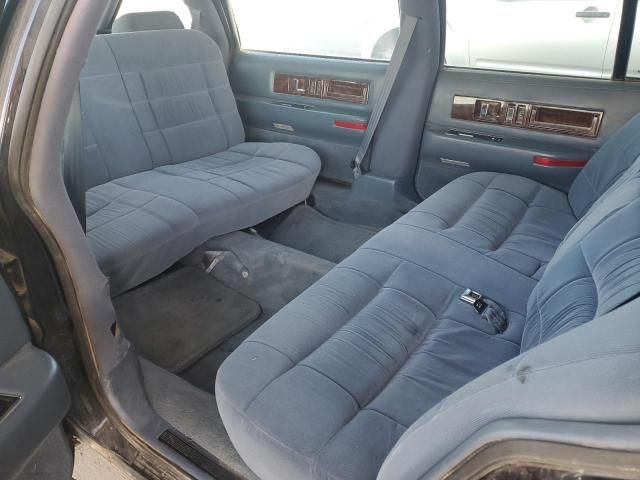 1996 Cadillac Fleetwood Base