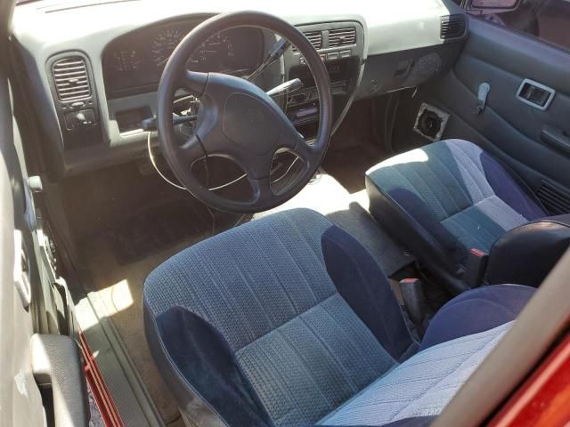 1995 Nissan Truck E/XE