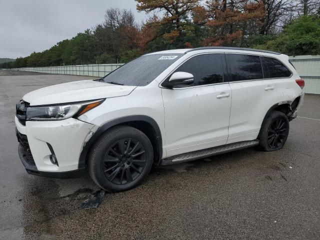 2018 Toyota Highlander SE