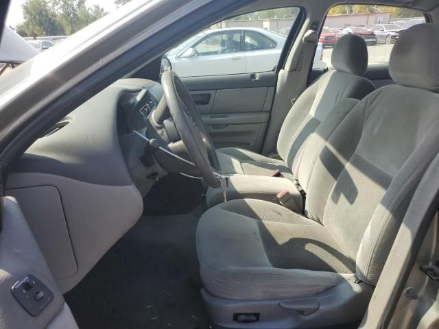 2004 Ford Taurus SE