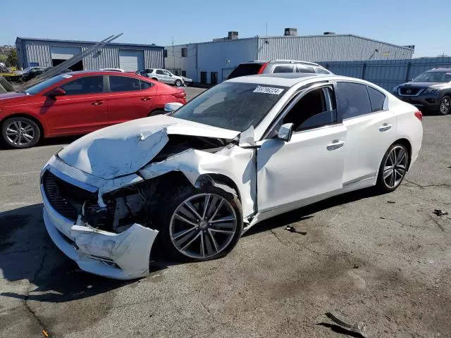 2015 Infiniti Q50 Base