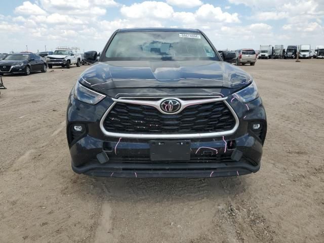 2022 Toyota Highlander L