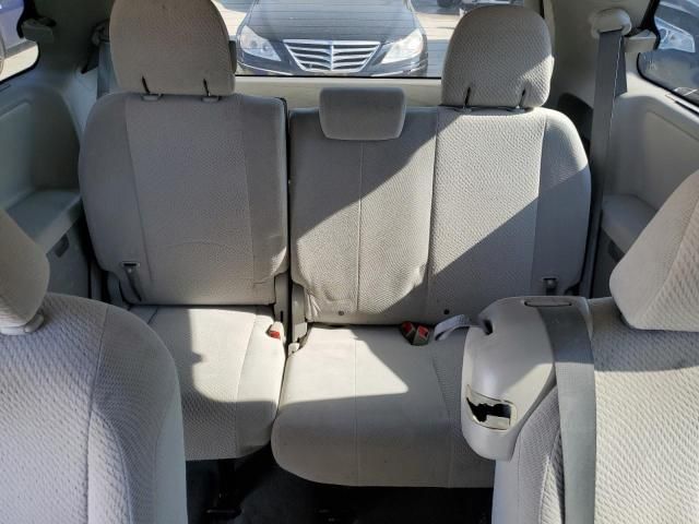 2012 Toyota Sienna LE