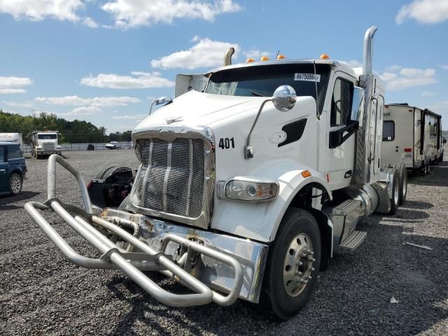 2017 Peterbilt 567