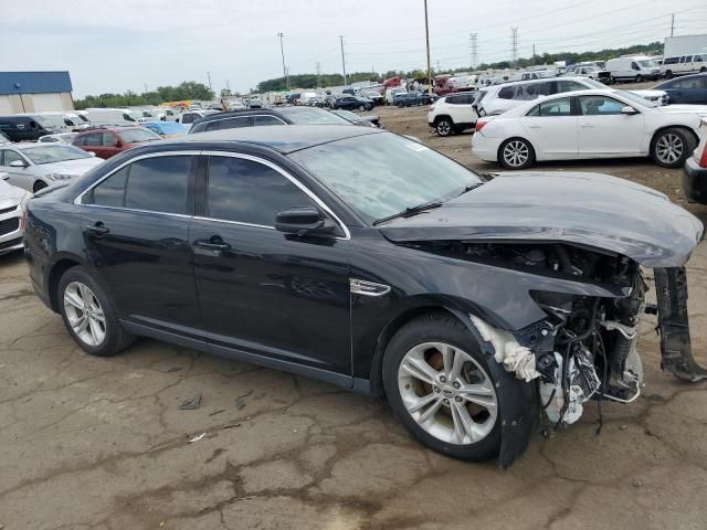 2018 Ford Taurus SEL