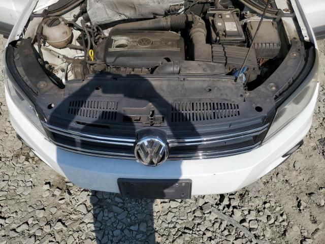 2015 Volkswagen Tiguan S