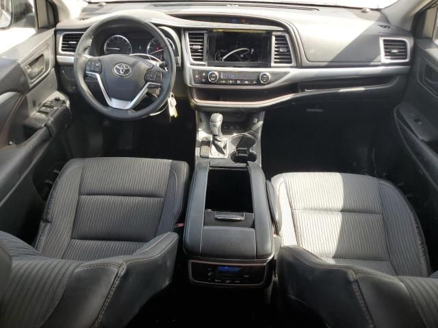 2015 Toyota Highlander LE