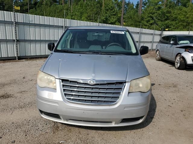 2010 Chrysler Town & Country LX