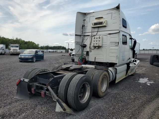 2013 Volvo VN VNL