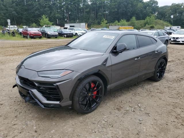 2022 Lamborghini Urus