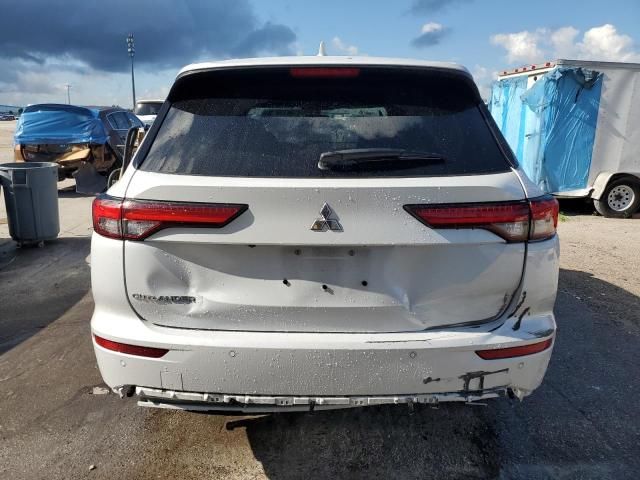 2022 Mitsubishi Outlander ES