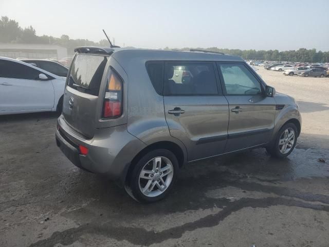 2011 KIA Soul +