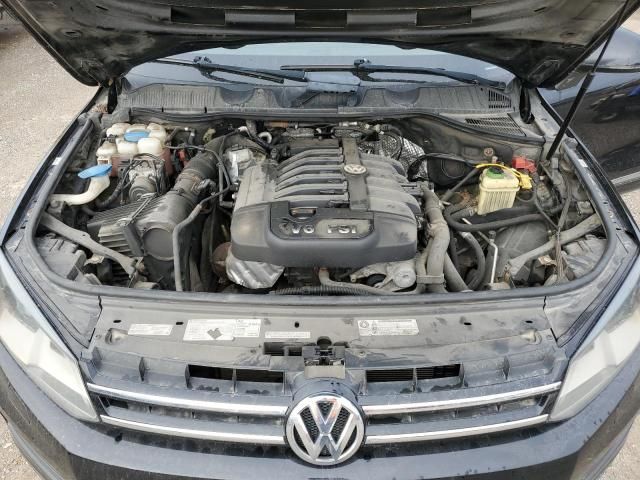 2012 Volkswagen Touareg V6