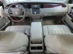 2003 Lincoln Town Car Signature