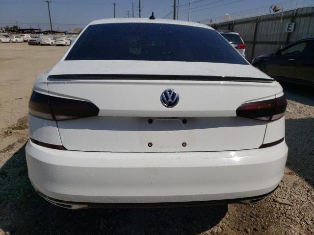 2021 Volkswagen Passat R-Line