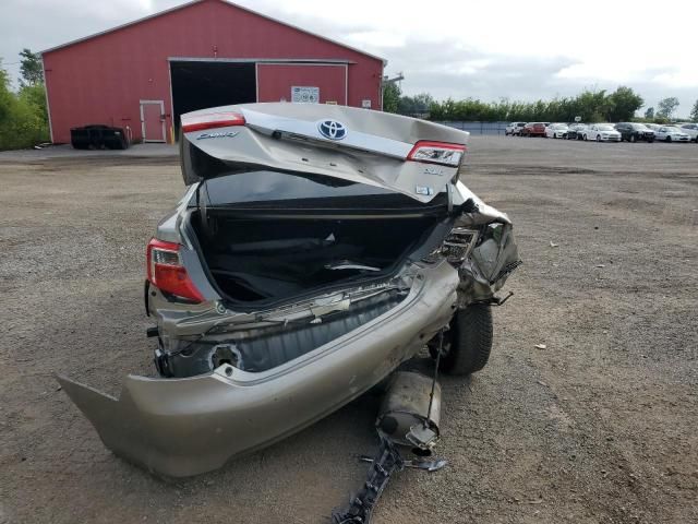 2014 Toyota Camry Hybrid