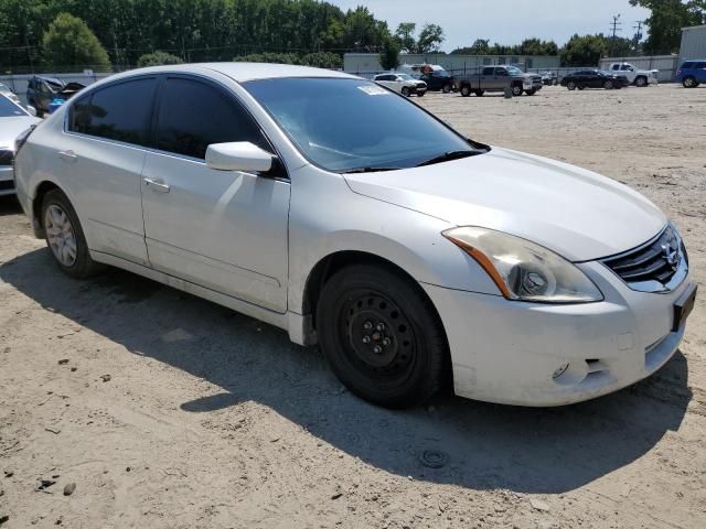 2010 Nissan Altima Base