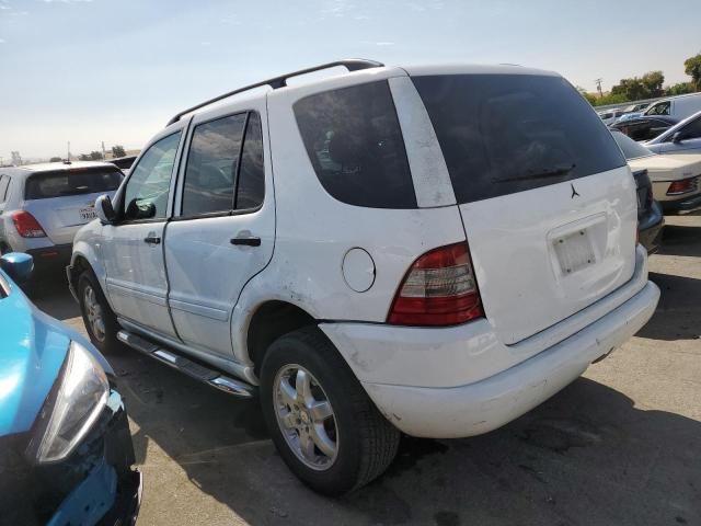 2000 Mercedes-Benz ML 320