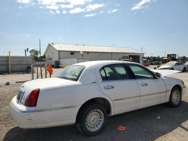 1999 Lincoln Town Car Executive