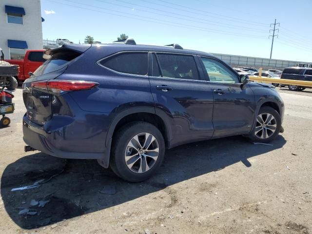 2023 Toyota Highlander Hybrid XLE