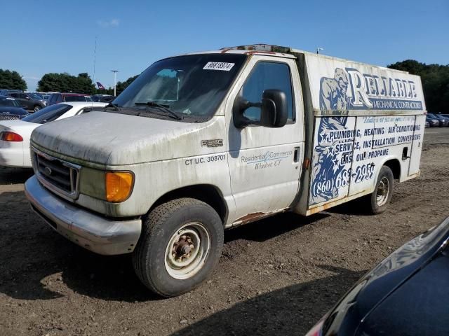 2003 Ford Econoline E350 Super Duty Cutaway Van