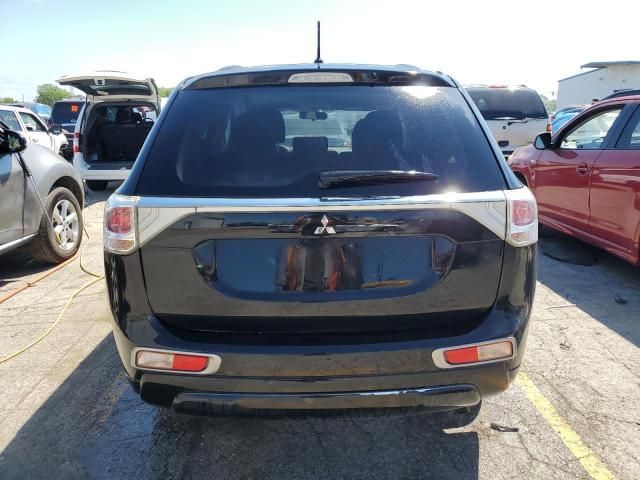 2015 Mitsubishi Outlander ES