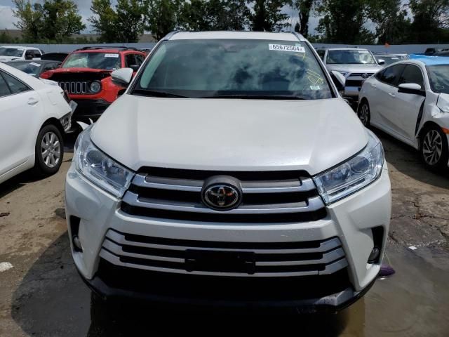 2018 Toyota Highlander SE