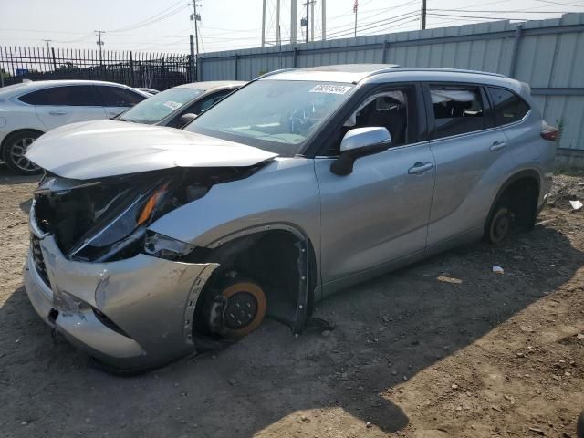 2021 Toyota Highlander XLE