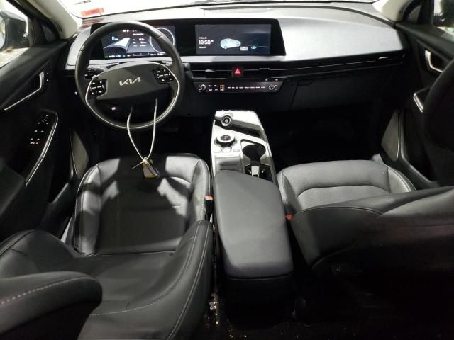 2022 KIA EV6 Light