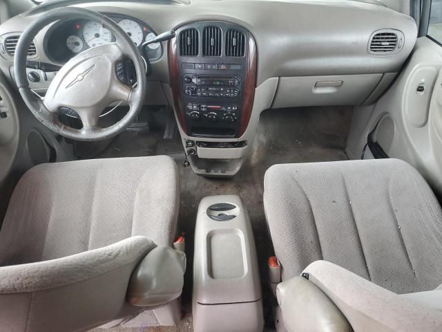 2003 Chrysler Town & Country EX