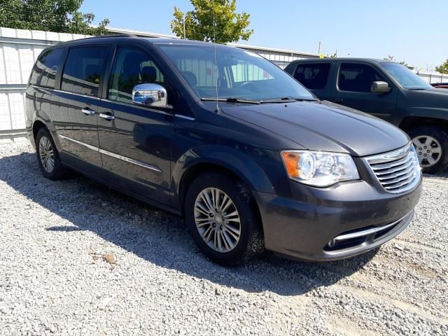 2016 Chrysler Town & Country Touring L