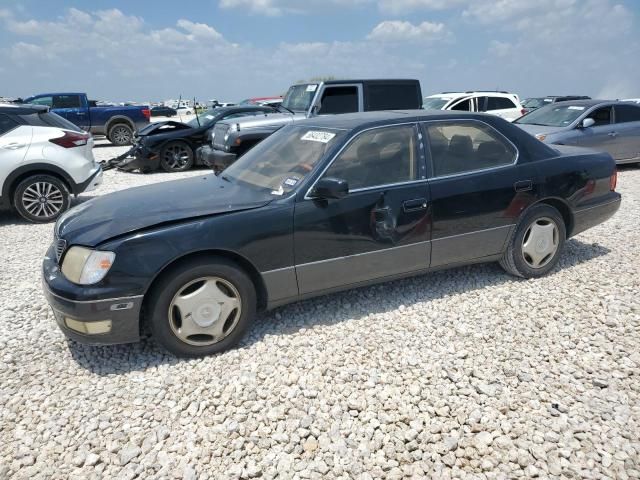 1999 Lexus LS 400