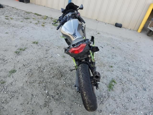 2015 Kawasaki EX300 A