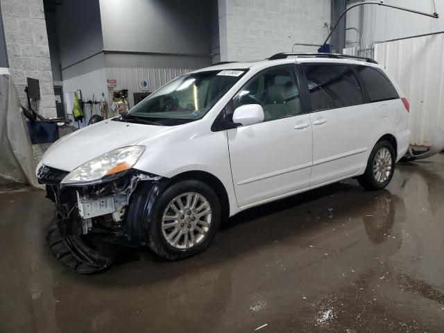 2008 Toyota Sienna XLE