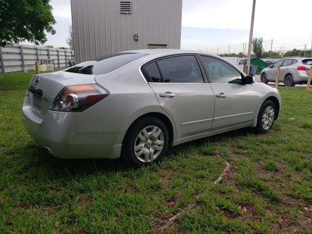 2011 Nissan Altima Base