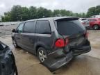 2010 Volkswagen Routan SE