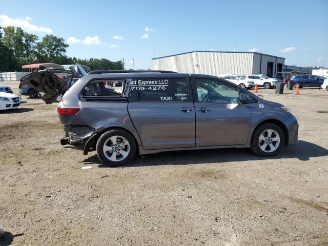 2020 Toyota Sienna LE