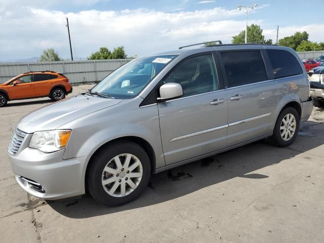 2013 Chrysler Town & Country Touring