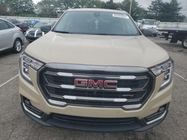 2022 GMC Terrain AT4