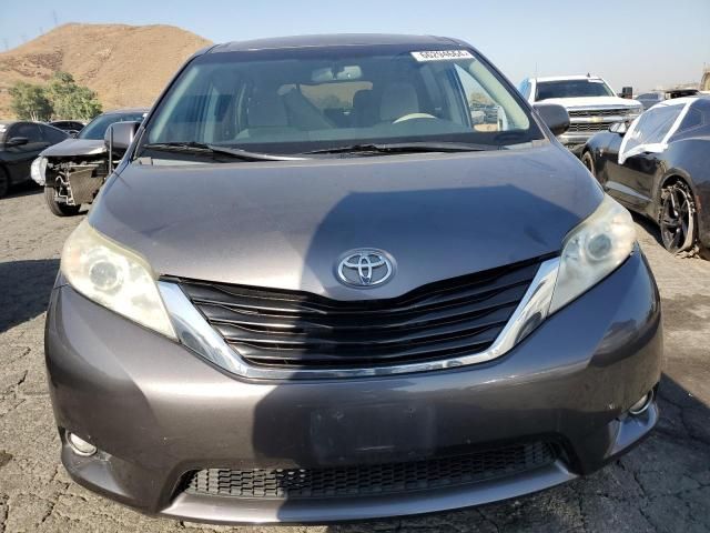 2014 Toyota Sienna LE