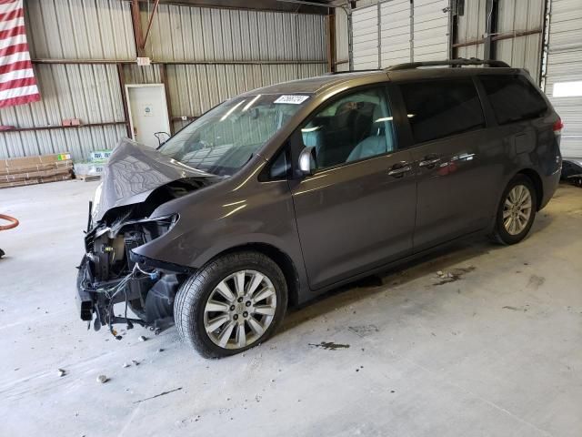 2011 Toyota Sienna XLE