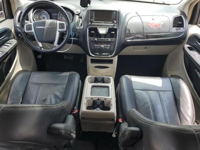 2012 Chrysler Town & Country Touring