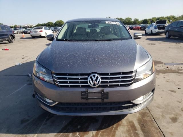 2014 Volkswagen Passat SEL