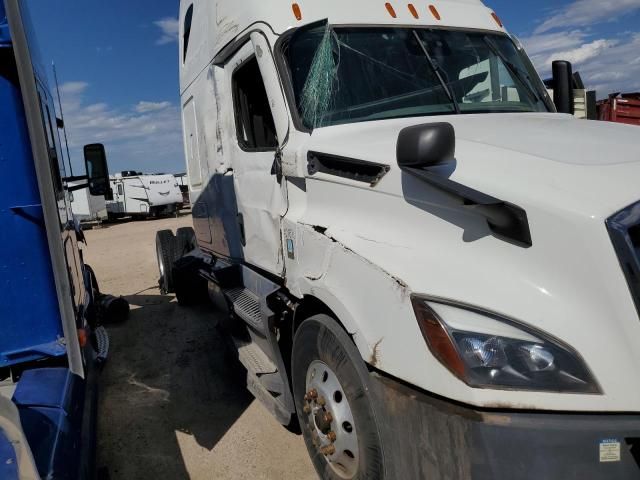 2022 Freightliner Cascadia 126