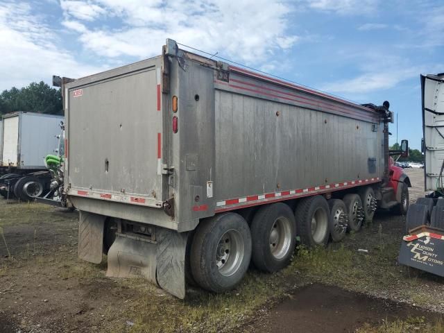 2018 Kenworth Construction T880