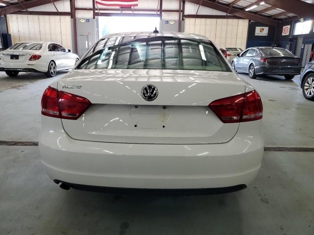 2013 Volkswagen Passat S